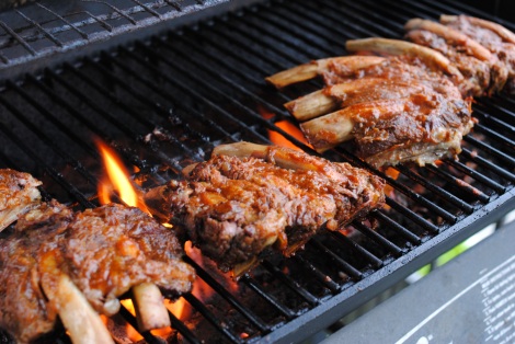 Low-Amine BBQ Beef Ribs finishing on the grill (photo)